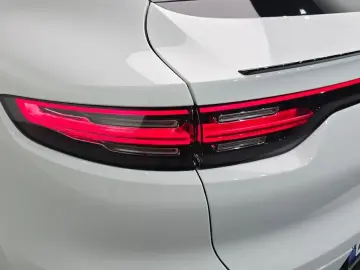 2023 Porsche Cayenne с пробегом 19 233 км