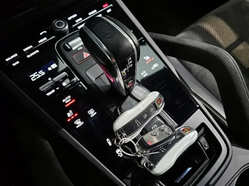 2023 Porsche Cayenne с пробегом 53 025 км