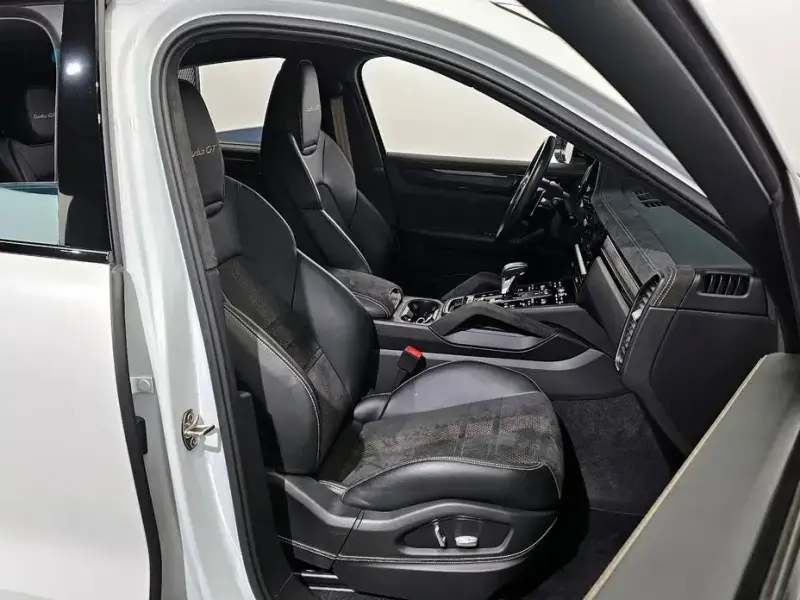 2023 Porsche Cayenne с пробегом 53 025 км