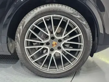 2023 Porsche Cayenne с пробегом 52 754 км