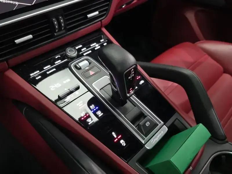 2023 Porsche Cayenne с пробегом 33 826 км