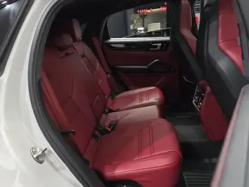 2023 Porsche Cayenne с пробегом 33 826 км