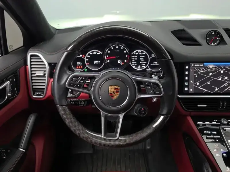 2023 Porsche Cayenne с пробегом 33 826 км