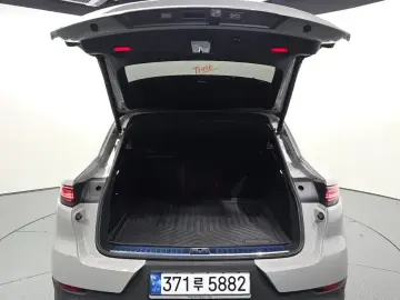 2023 Porsche Cayenne с пробегом 33 826 км