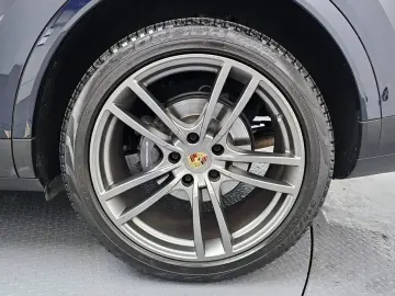 2022 Porsche Cayenne с пробегом 46 164 км