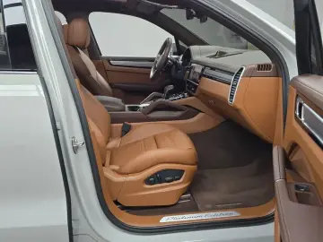 2023 Porsche Cayenne с пробегом 55 135 км