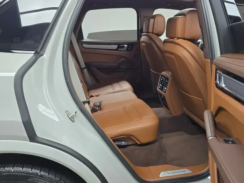 2023 Porsche Cayenne с пробегом 55 135 км