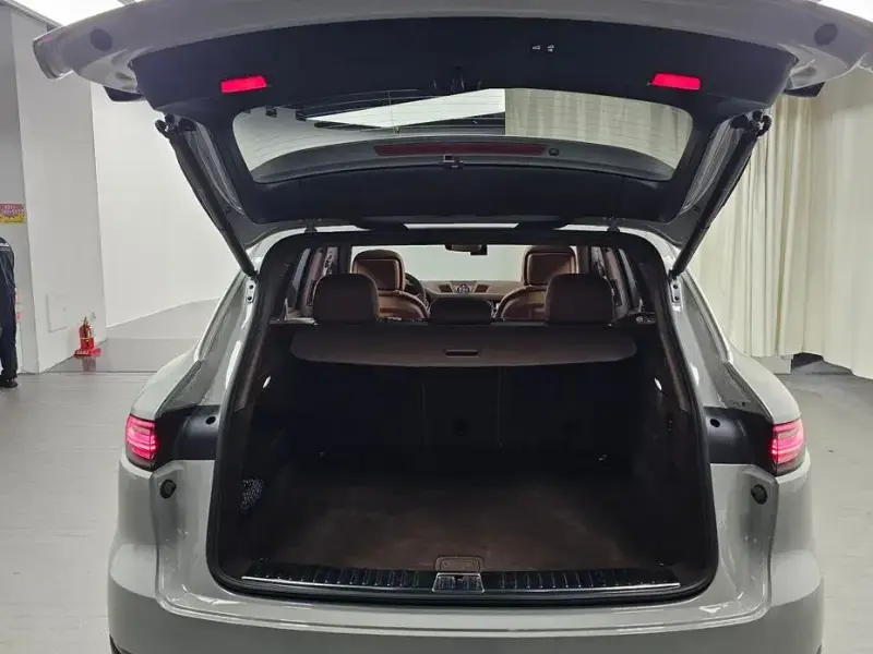 2023 Porsche Cayenne с пробегом 55 135 км