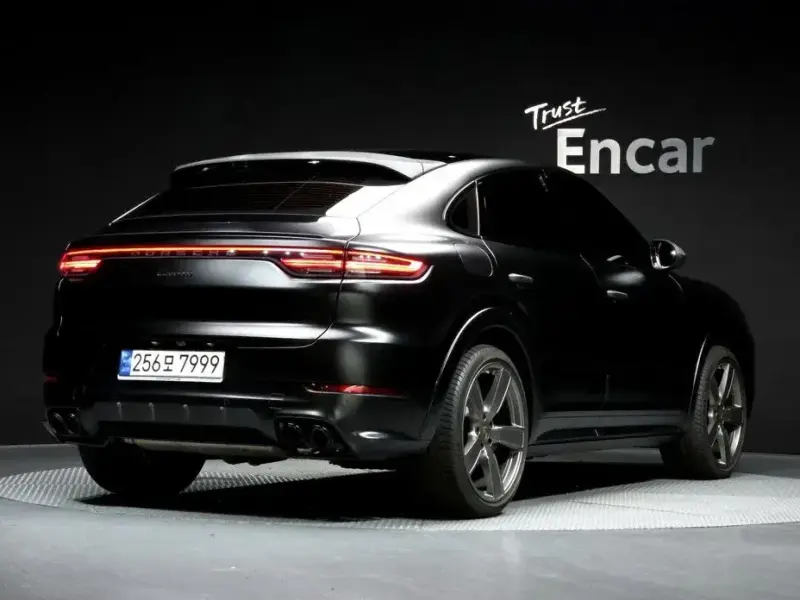 2023 Porsche Cayenne с пробегом 32 072 км