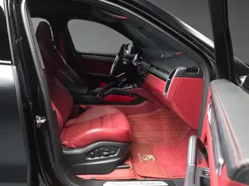 2023 Porsche Cayenne с пробегом 32 072 км