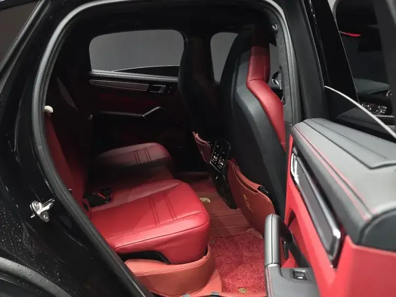 2023 Porsche Cayenne с пробегом 32 072 км