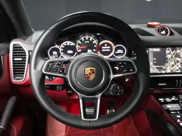 2023 Porsche Cayenne с пробегом 32 072 км