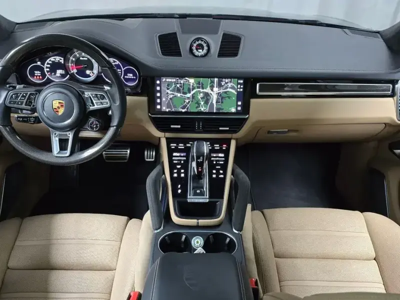 2023 Porsche Cayenne с пробегом 56 552 км