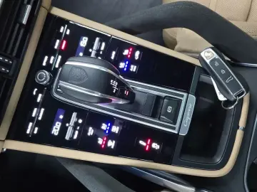 2023 Porsche Cayenne с пробегом 56 552 км