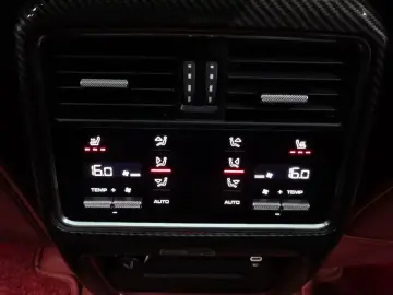 2023 Porsche Cayenne с пробегом 32 072 км
