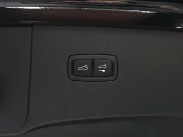 2023 Porsche Cayenne с пробегом 32 072 км