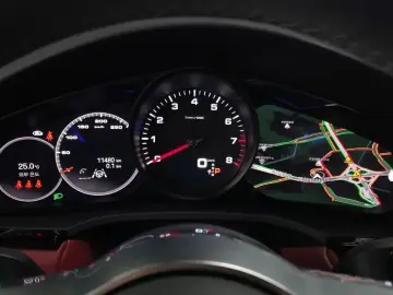 2023 Porsche Cayenne с пробегом 11 480 км