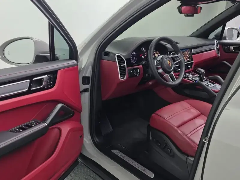2023 Porsche Cayenne с пробегом 11 480 км