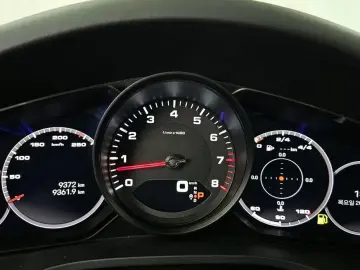 2023 Porsche Cayenne с пробегом 9 361 км