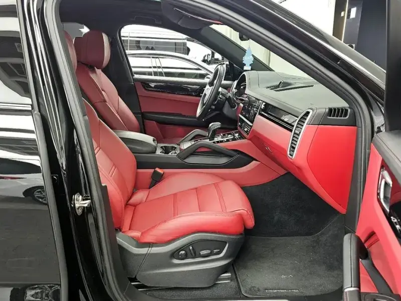 2023 Porsche Cayenne с пробегом 9 361 км