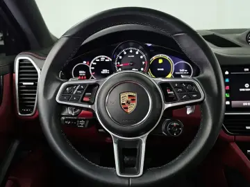 2023 Porsche Cayenne с пробегом 9 361 км