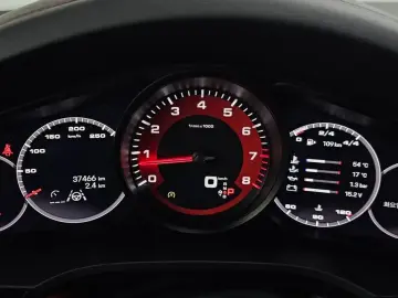 2023 Porsche Cayenne с пробегом 37 466 км
