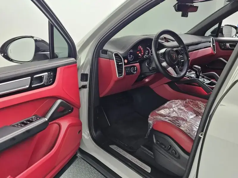 2023 Porsche Cayenne с пробегом 37 466 км