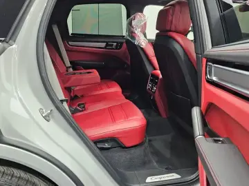 2023 Porsche Cayenne с пробегом 37 466 км