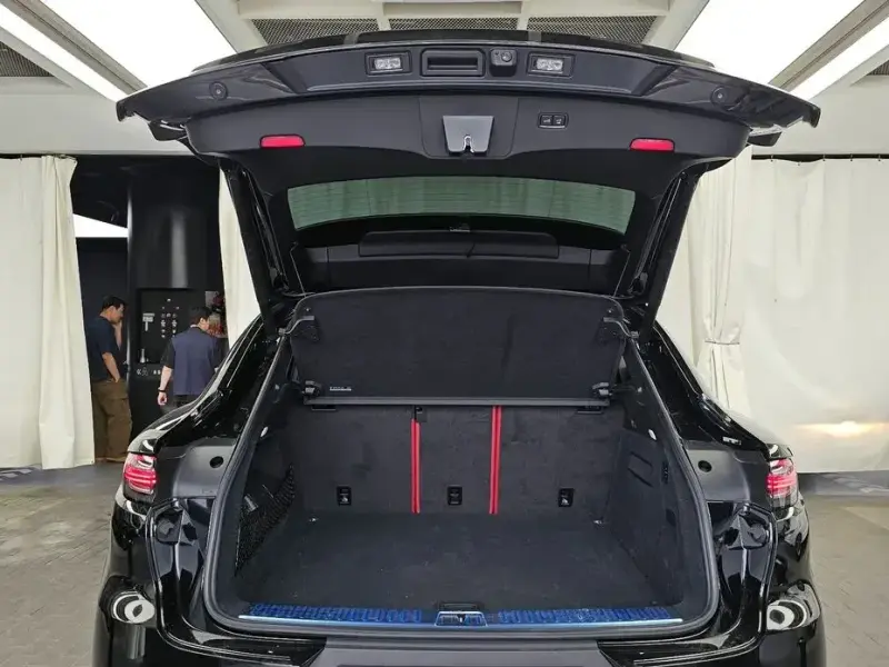 2023 Porsche Cayenne с пробегом 9 361 км