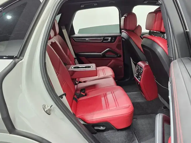 2023 Porsche Cayenne с пробегом 41 037 км