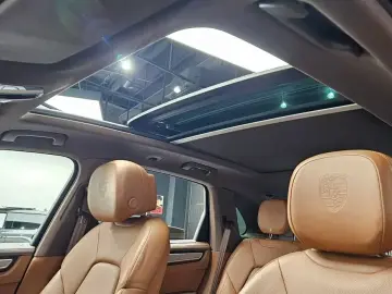 2022 Porsche Cayenne с пробегом 20 737 км