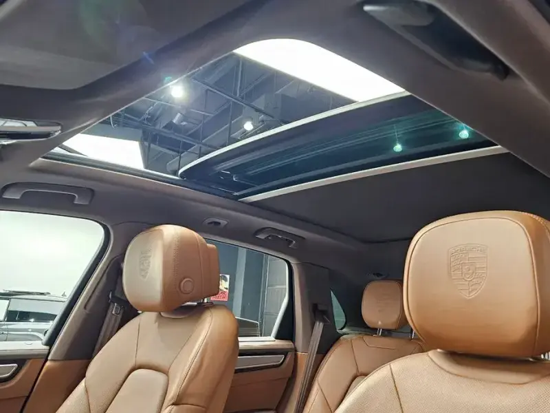 2022 Porsche Cayenne с пробегом 20 737 км
