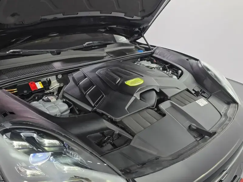 2022 Porsche Cayenne с пробегом 17 081 км