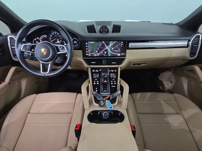 2022 Porsche Cayenne с пробегом 17 081 км