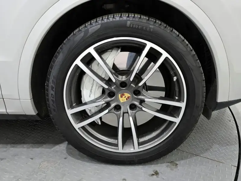 2022 Porsche Cayenne с пробегом 52 124 км