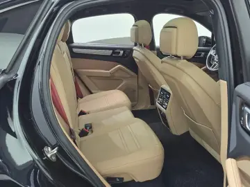 2022 Porsche Cayenne с пробегом 17 081 км