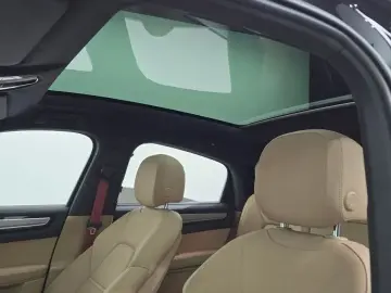 2022 Porsche Cayenne с пробегом 17 081 км