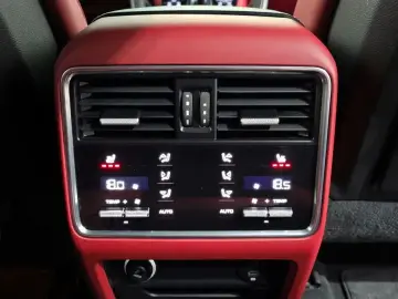 2022 Porsche Cayenne с пробегом 52 124 км