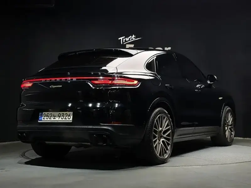 2023 Porsche Cayenne с пробегом 35 964 км