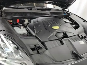 2023 Porsche Cayenne с пробегом 45 628 км