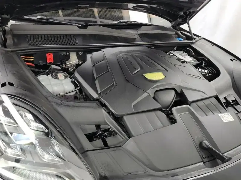 2023 Porsche Cayenne с пробегом 45 628 км
