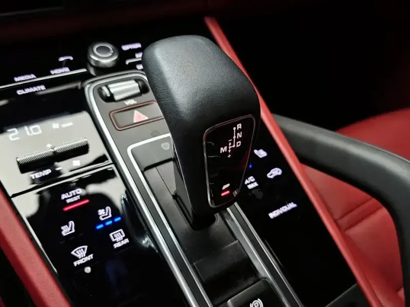 2023 Porsche Cayenne с пробегом 35 964 км
