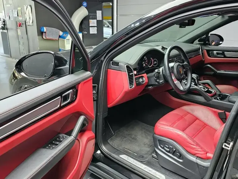 2023 Porsche Cayenne с пробегом 35 964 км