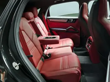 2023 Porsche Cayenne с пробегом 35 964 км
