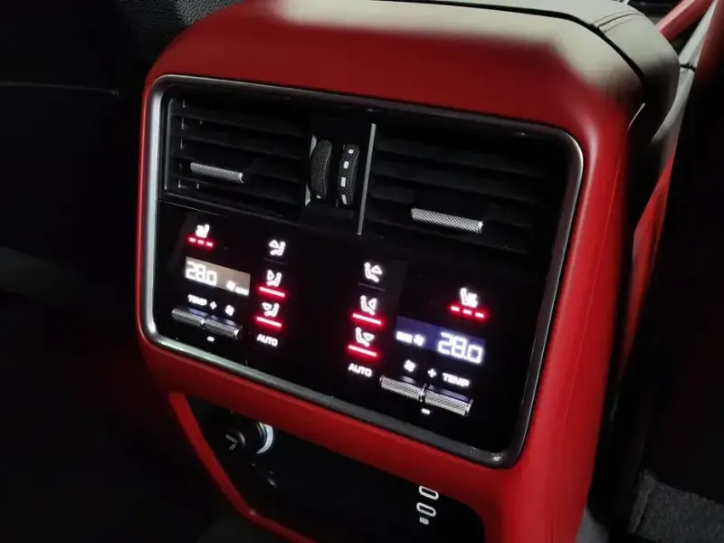2023 Porsche Cayenne с пробегом 45 628 км
