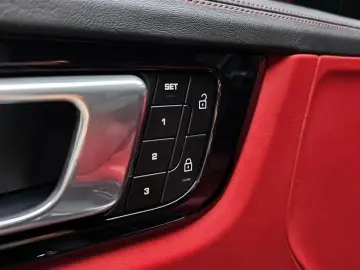 2023 Porsche Cayenne с пробегом 35 964 км