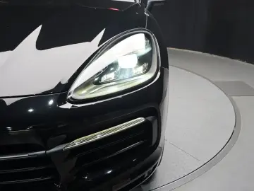 2023 Porsche Cayenne с пробегом 35 964 км