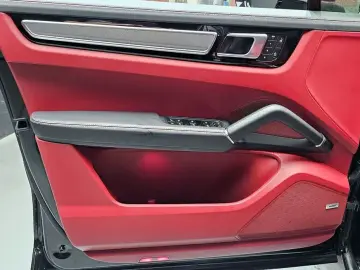 2023 Porsche Cayenne с пробегом 35 964 км