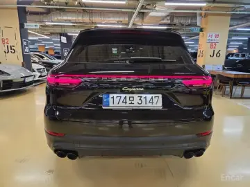 2022 Porsche Cayenne с пробегом 23 900 км