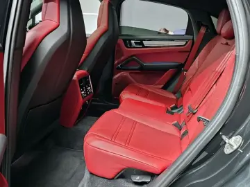 2023 Porsche Cayenne с пробегом 35 964 км